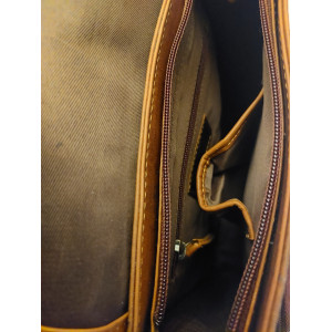 Kožená taška crossbody Pedro